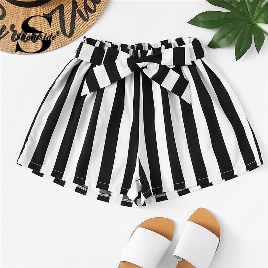 Frill trim tie shop waist striped shorts